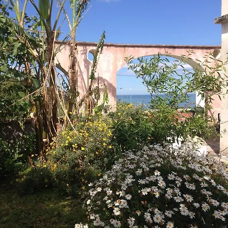 La Rosa Dei Venti Aparthotel Procida